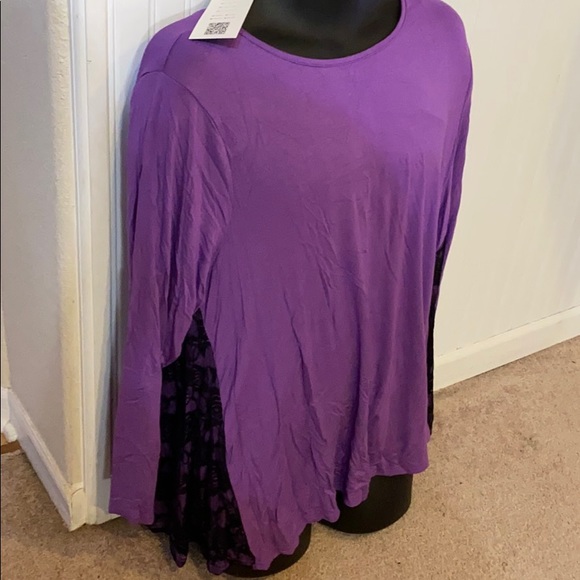 amzplus Tops - NWT Amzplus tunic size 3xl 22plus